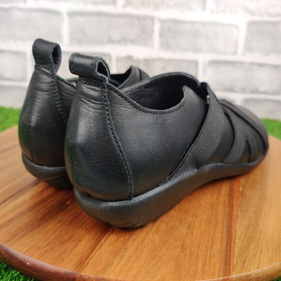 Naot Apera Soft Black Leather Women’s Size 7/EU 38 Slip On Elastic Strap Loafers - Picture 2 of 12